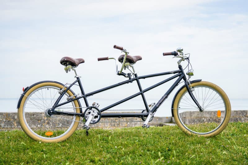LOCATION TANDEM